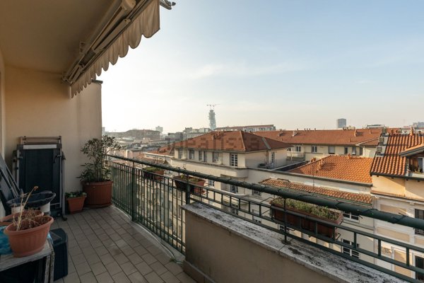 appartamento in vendita a Milano in zona Piazzale Lodi