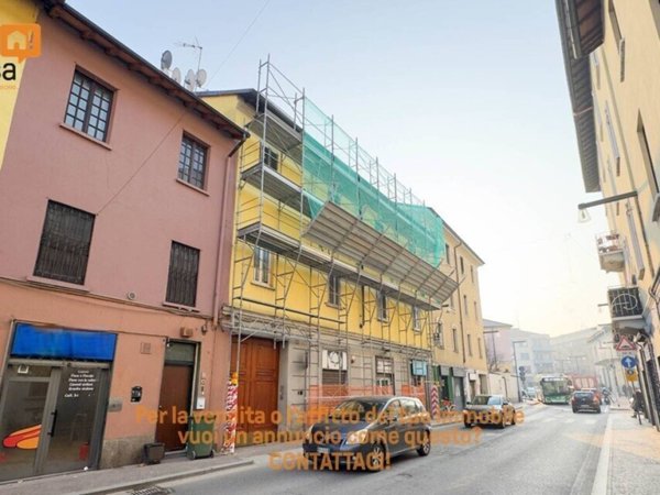 negozio in vendita a Milano in zona Adriano