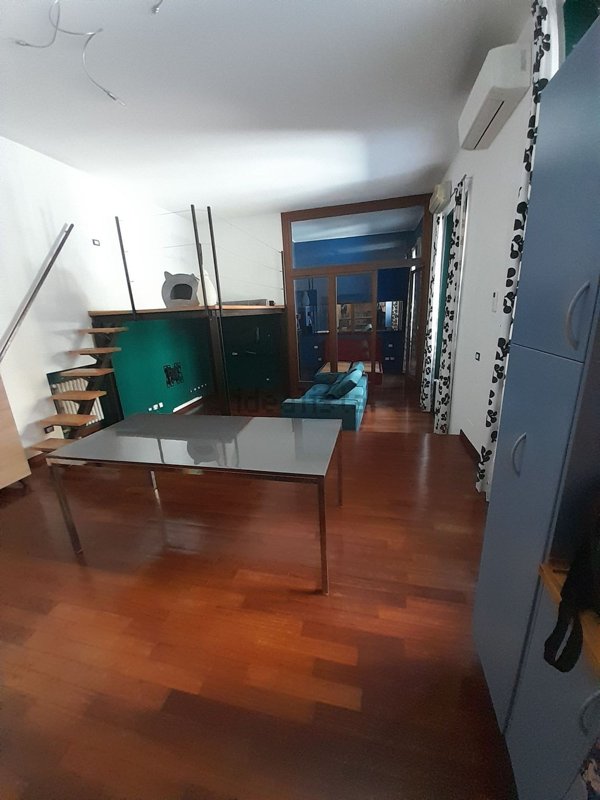 appartamento in vendita a Milano in zona Piazzale Lodi