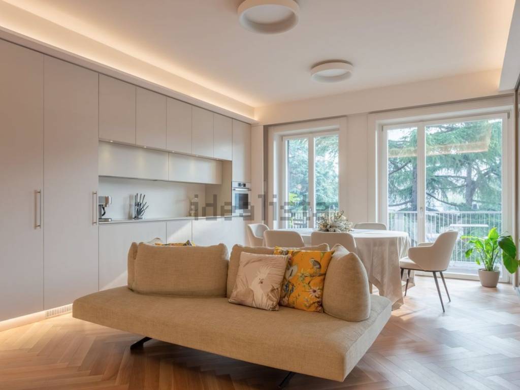 appartamento in vendita a Milano in zona Isola