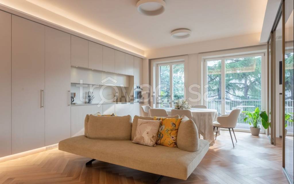 appartamento in vendita a Milano in zona Isola