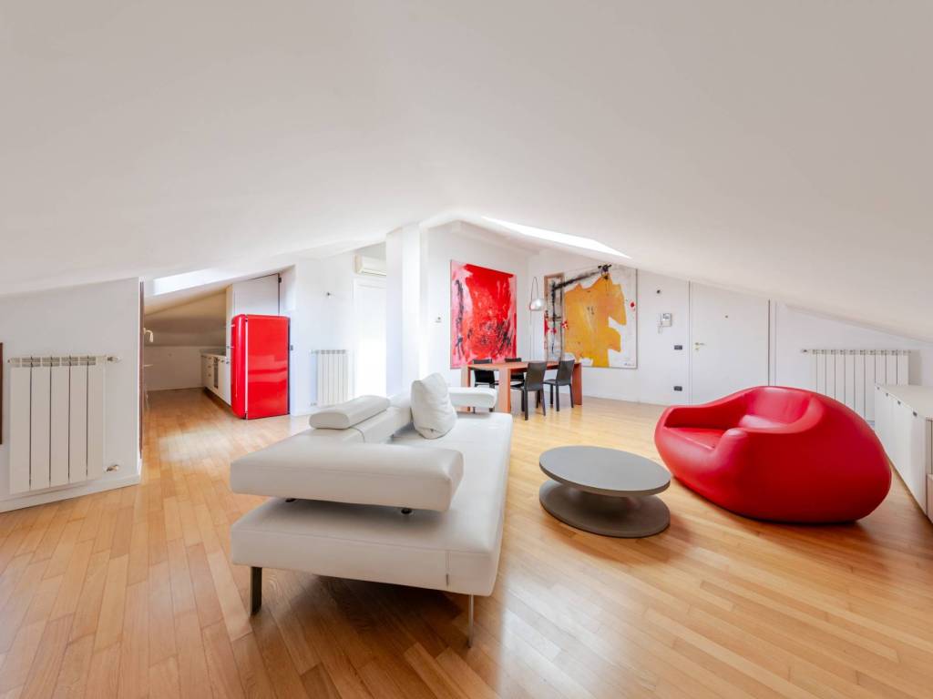 appartamento in vendita a Milano in zona Vigentino