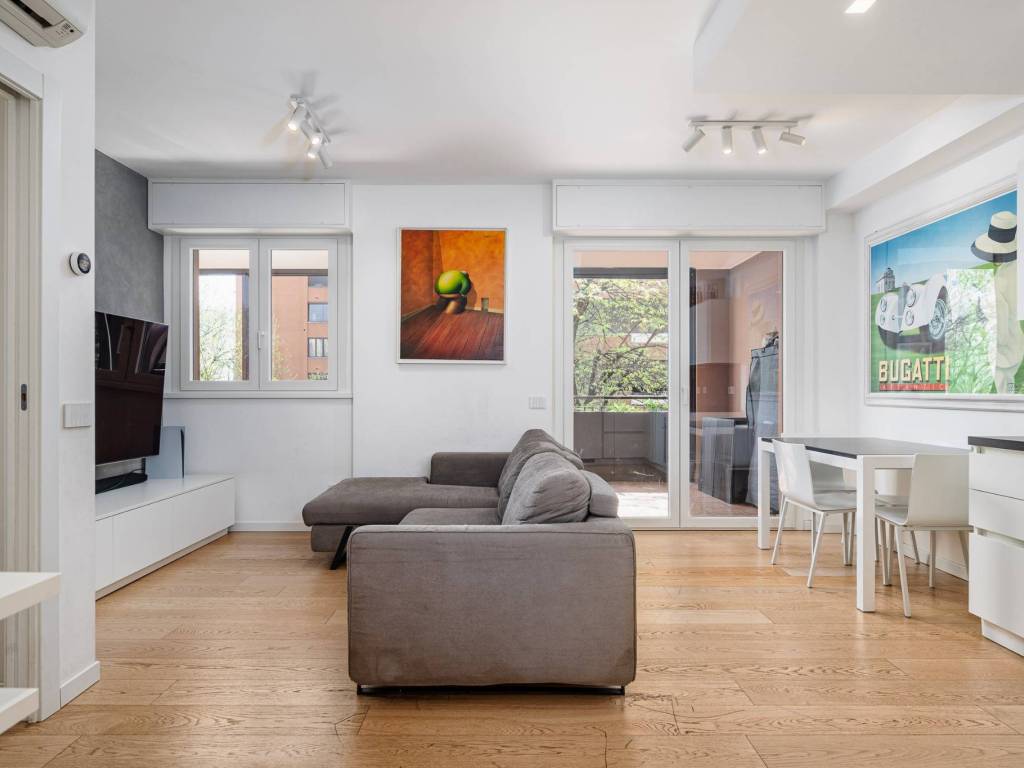 appartamento in vendita a Milano in zona Gratosoglio