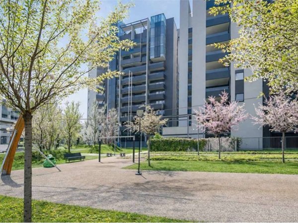 appartamento in vendita a Milano in zona Sempione