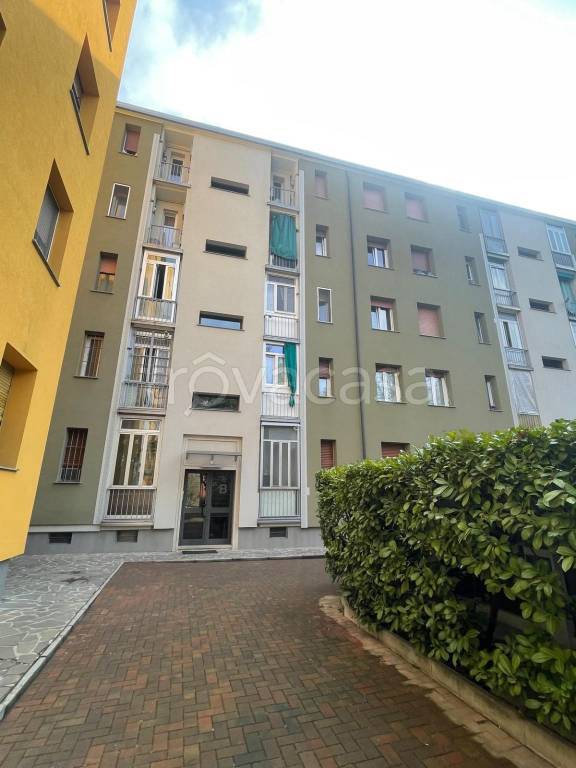 appartamento in vendita a Milano in zona Forze Armate