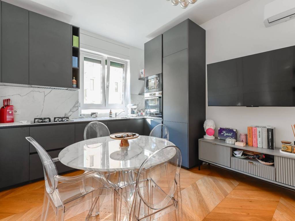 appartamento in vendita a Milano in zona Città Studi