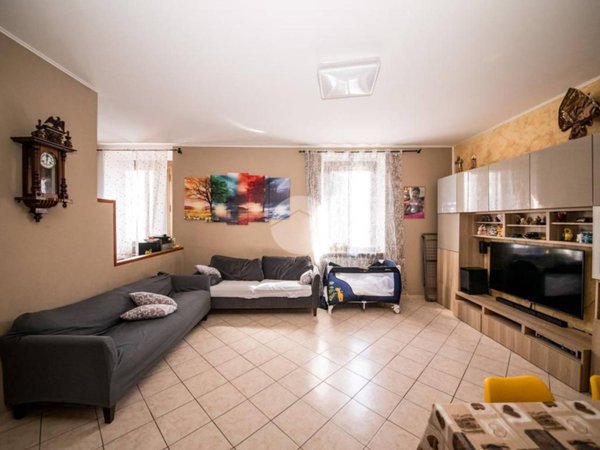 appartamento in vendita a Milano in zona Baggio