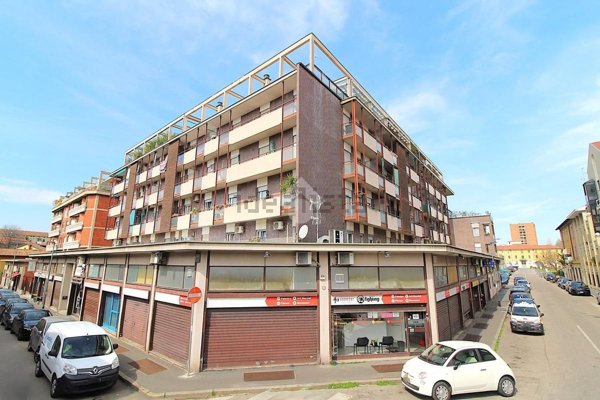 appartamento in vendita a Milano in zona Quarto Oggiaro