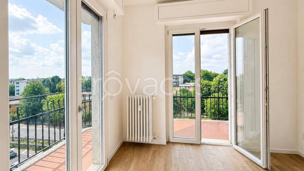 appartamento in vendita a Milano in zona Corvetto