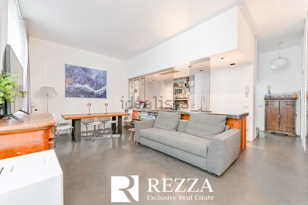 appartamento in vendita a Milano in zona Porta Garibaldi