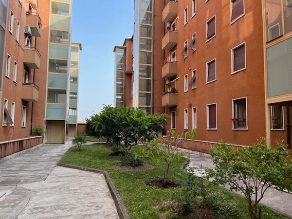 appartamento in vendita a Milano in zona Maggiolina