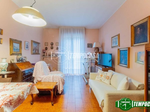 appartamento in vendita a Milano in zona Quarto Cagnino