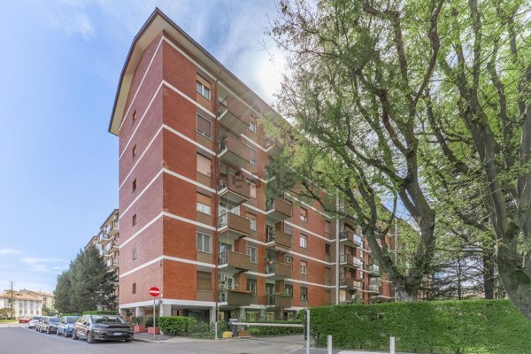 appartamento in vendita a Milano in zona Forlanini