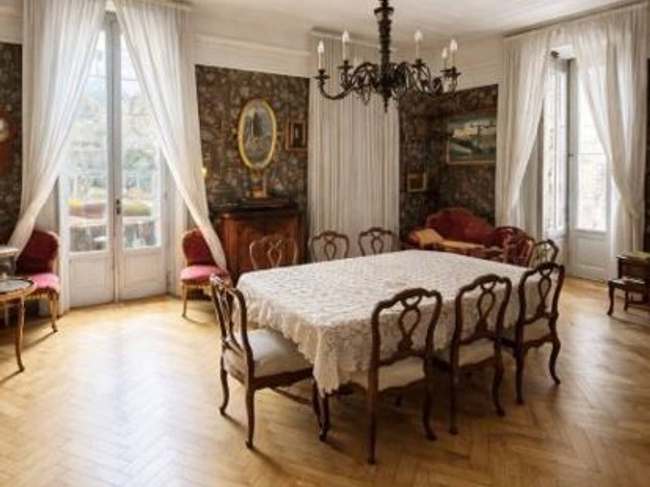 appartamento in vendita a Milano in zona Sempione