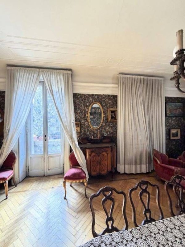 appartamento in vendita a Milano in zona Sempione