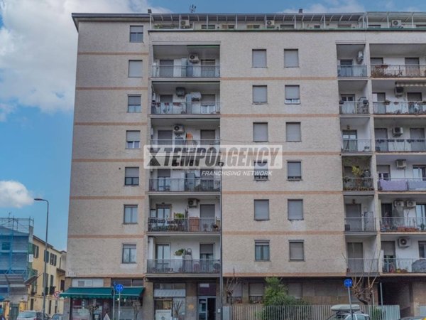 appartamento in vendita a Milano in zona Quarto Oggiaro