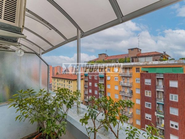 appartamento in vendita a Milano in zona Quarto Oggiaro
