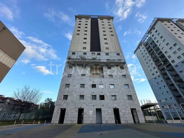 appartamento in vendita a Milano in zona Lorenteggio