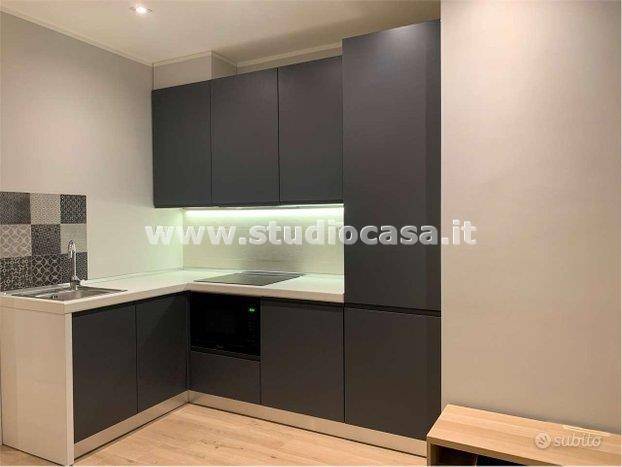 appartamento in vendita a Milano in zona Vigentino