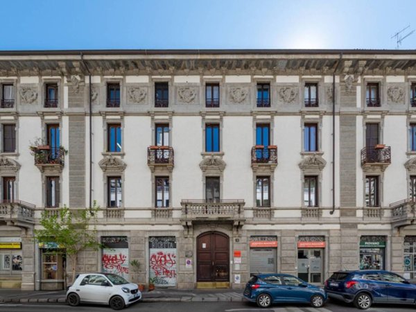 appartamento in vendita a Milano in zona Centro Direzionale
