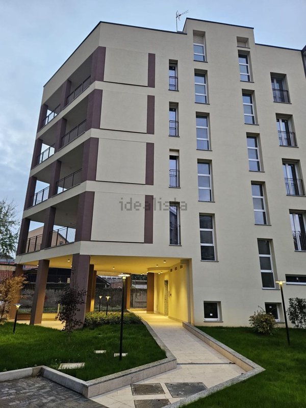 appartamento in vendita a Milano in zona Crescenzago