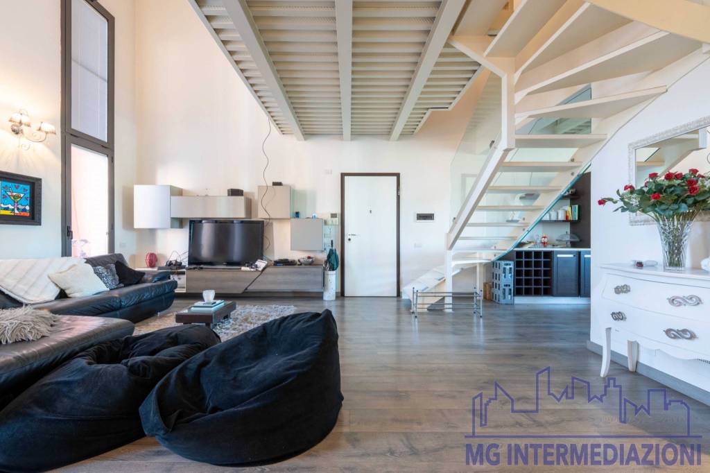 appartamento in vendita a Milano in zona Calvairate