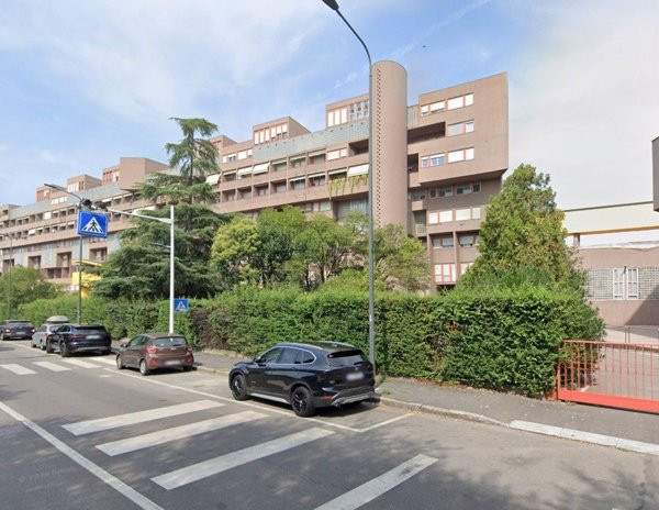appartamento in vendita a Milano in zona Gallaratese