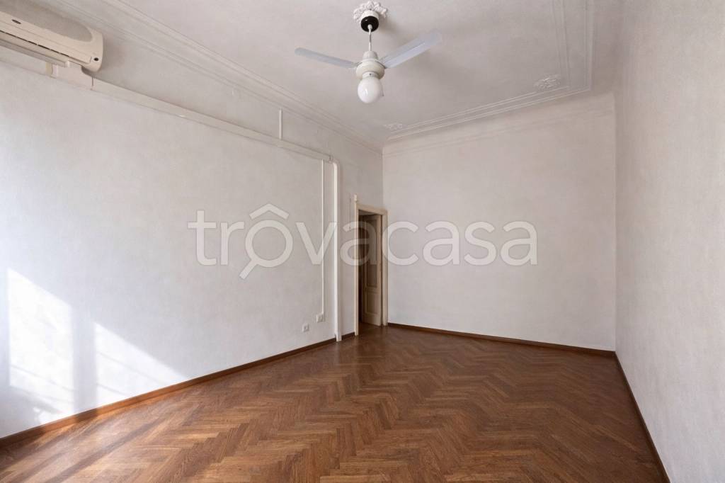 appartamento in vendita a Milano in zona Casoretto