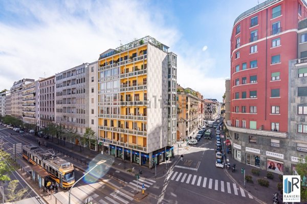 appartamento in vendita a Milano in zona Porta Vittoria