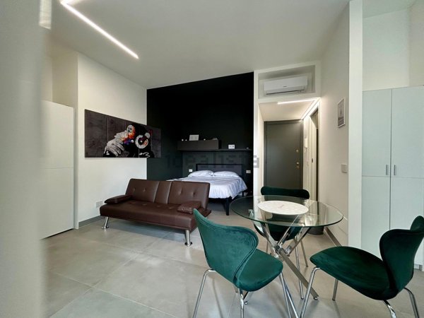 appartamento in vendita a Milano in zona Solari