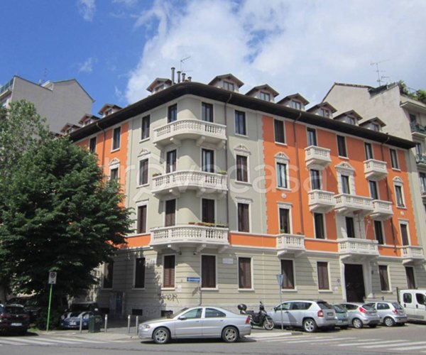 appartamento in vendita a Milano in zona Porta Genova