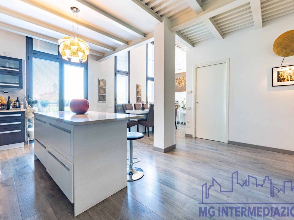 appartamento in vendita a Milano in zona Forlanini