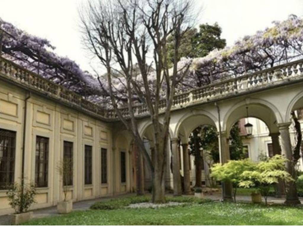 intera palazzina in vendita a Milano