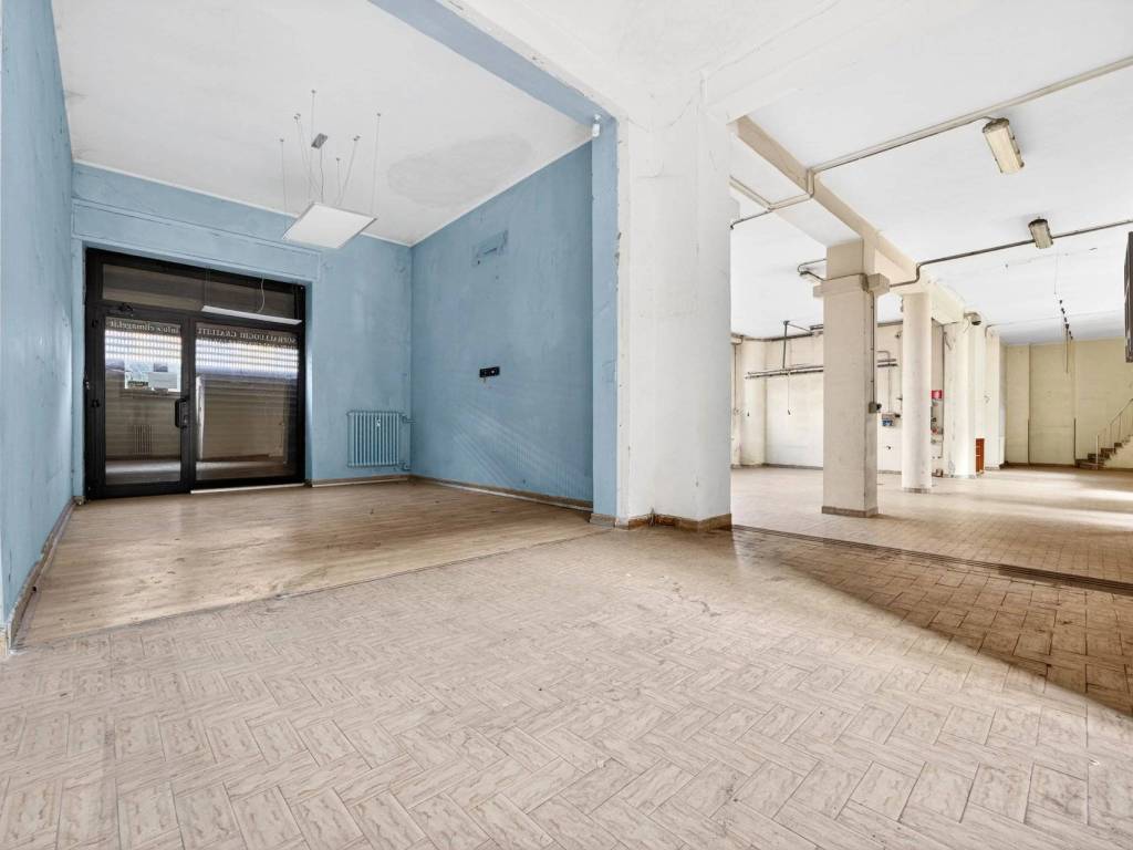 negozio in vendita a Milano in zona Porta Vittoria