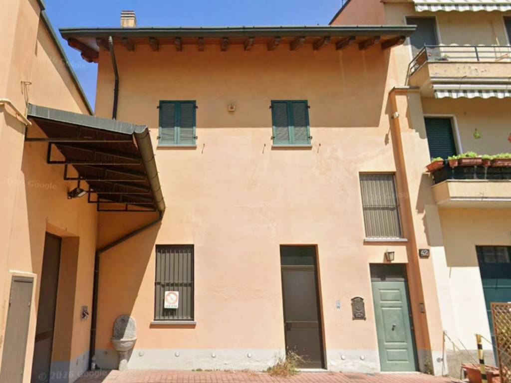 casa indipendente in vendita a Milano in zona Barona