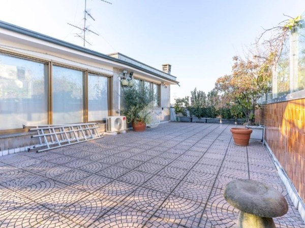 appartamento in vendita a Milano in zona Vigentino