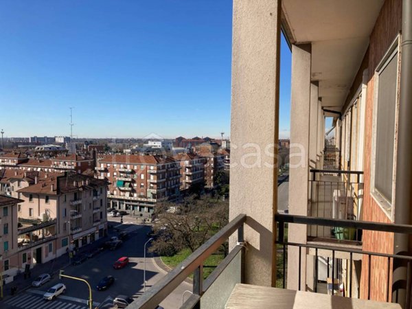 appartamento in vendita a Milano in zona Famagosta