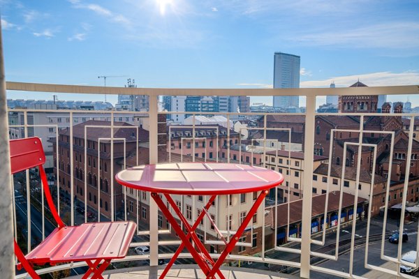 appartamento in vendita a Milano in zona Porta Nuova