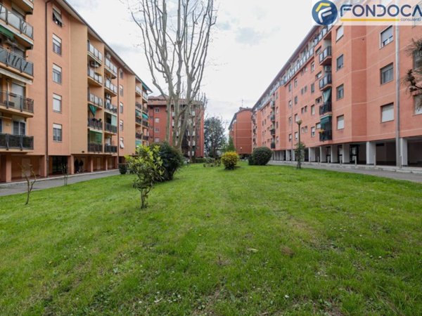 appartamento in vendita a Milano in zona Chiesa Rossa