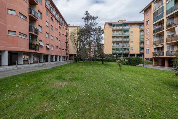 appartamento in vendita a Milano in zona Chiesa Rossa
