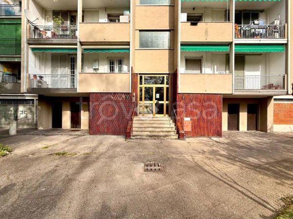 appartamento in vendita a Milano in zona Feltre