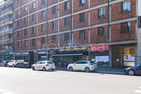 negozio in vendita a Milano in zona Lambrate