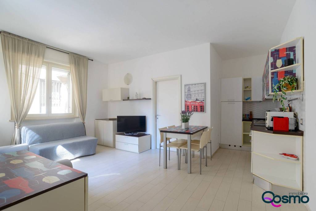 appartamento in vendita a Milano in zona Lorenteggio