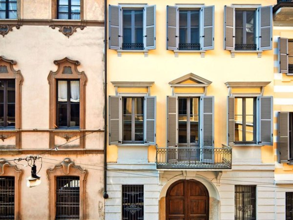 appartamento in vendita a Milano in zona Guastalla