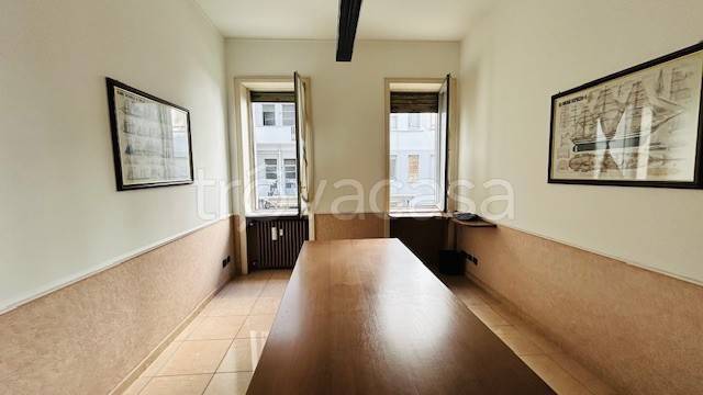 appartamento in vendita a Milano in zona Guastalla