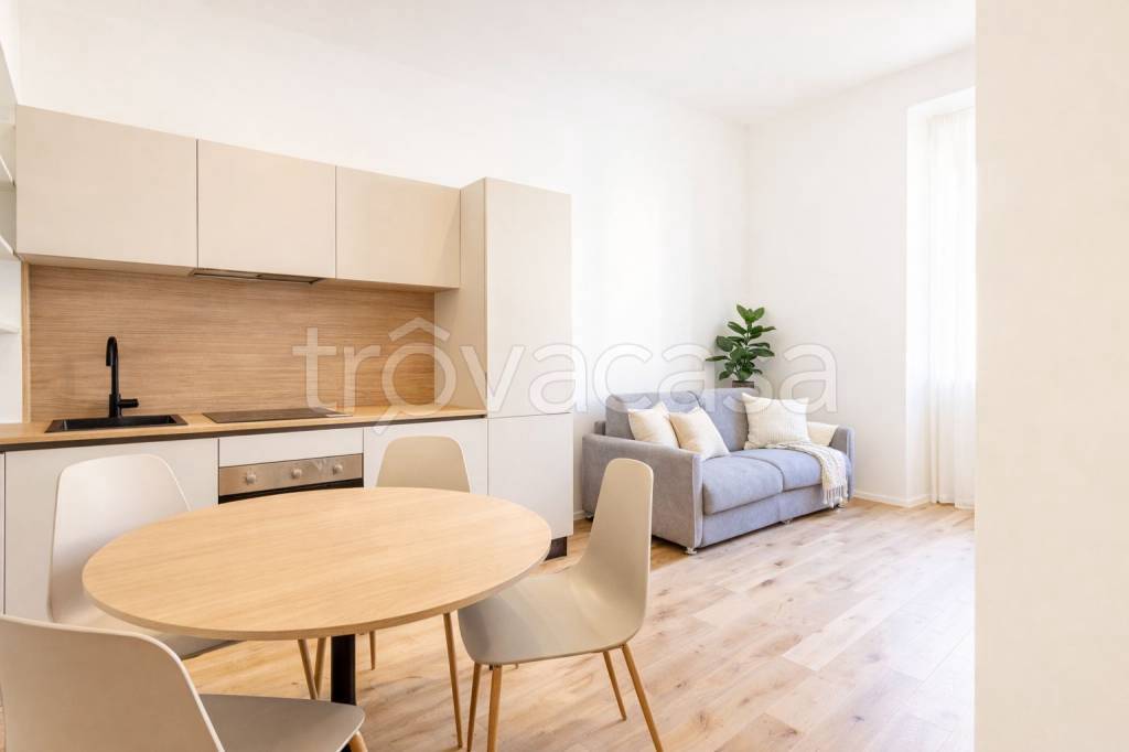 appartamento in vendita a Milano in zona Isola