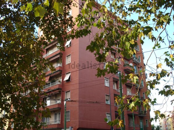 appartamento in vendita a Milano in zona Porta Vittoria