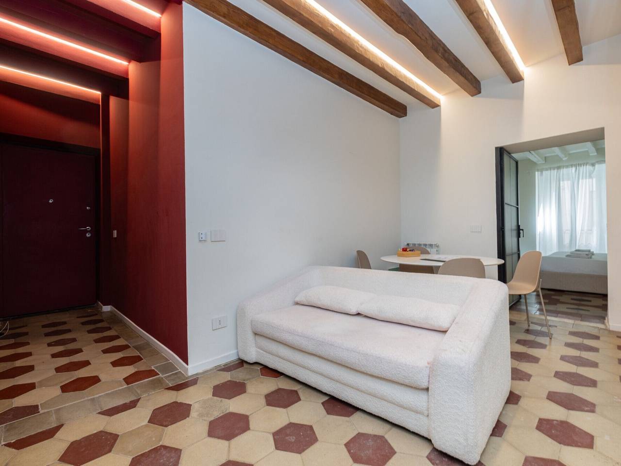 appartamento in vendita a Milano in zona Porta Nuova