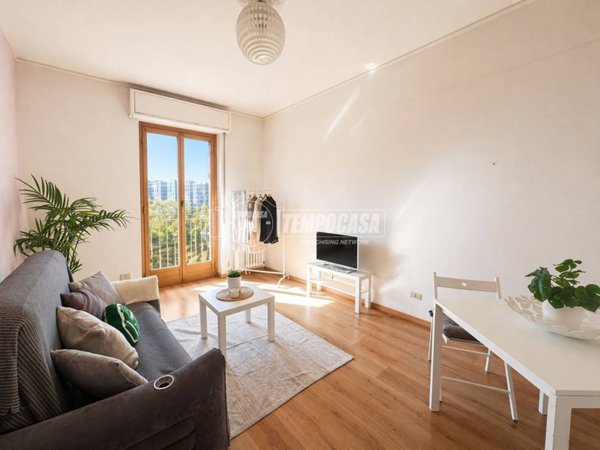 appartamento in vendita a Milano in zona Crescenzago