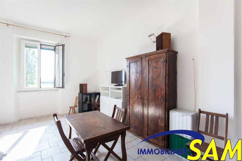 appartamento in vendita a Milano in zona Porta Vittoria